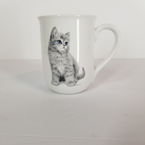 Vintage OTAGIRI Japan Gray Cat Kitten Blue Eyes Coffee Mug - Picture 1 of 6